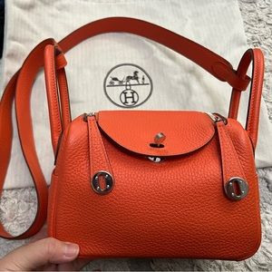 Hermes Clemence Mini Lindy 20 Orange with platinum hardware Handbag Authentic